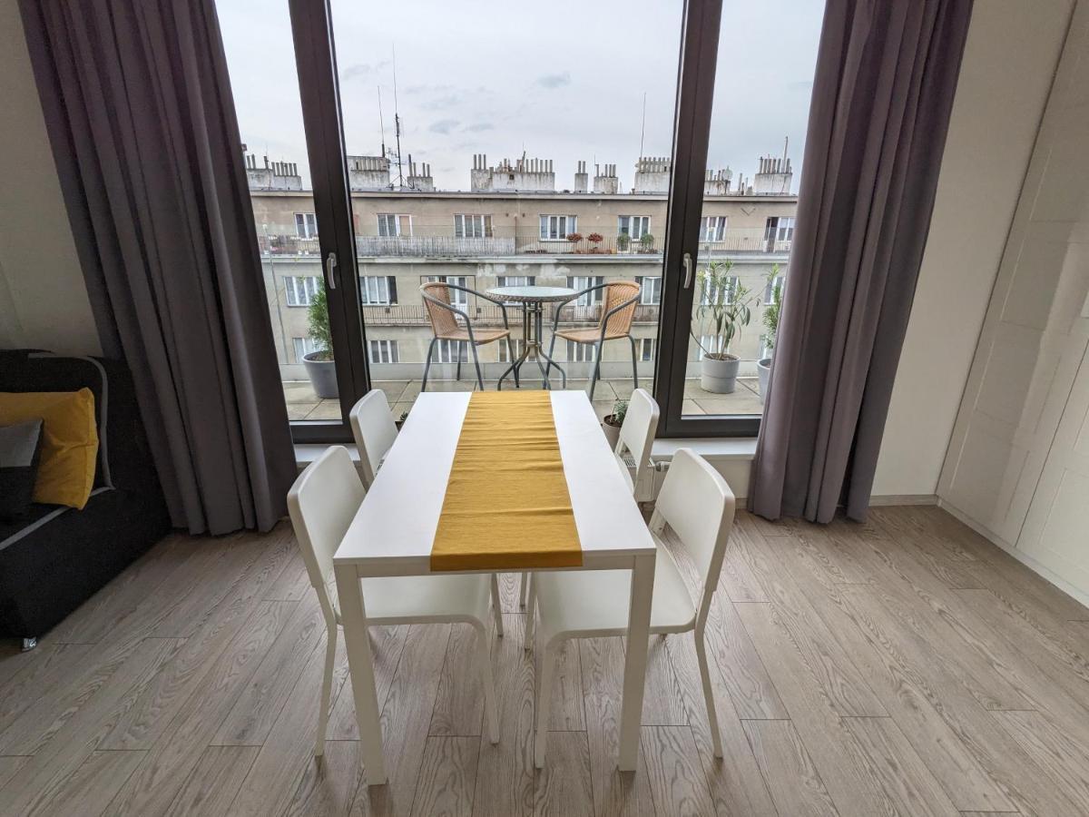 Cozy Apartment With Big Terrace In Central Prague - Karlin Exterior photo