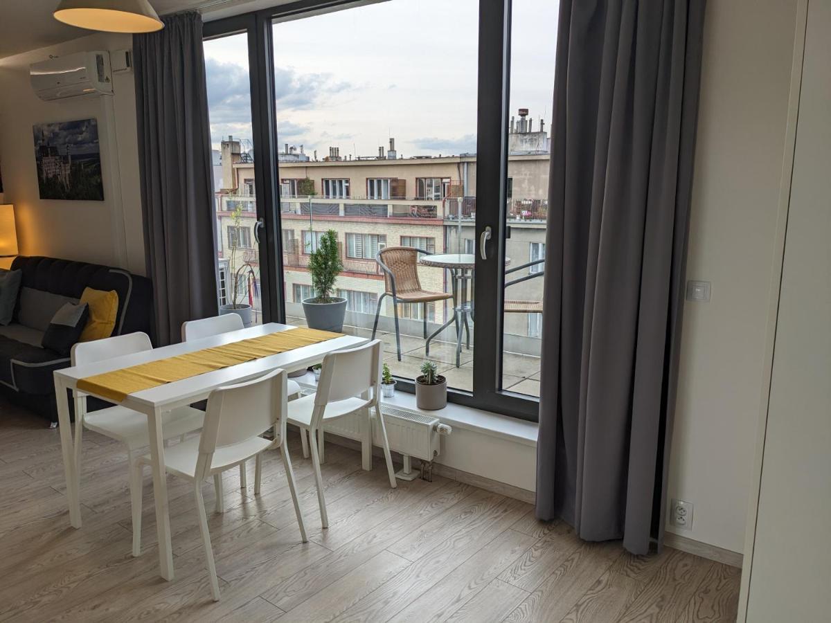 Cozy Apartment With Big Terrace In Central Prague - Karlin Exterior photo